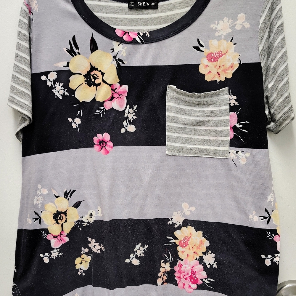SHEIN Black and Gray Floral Striped Tee